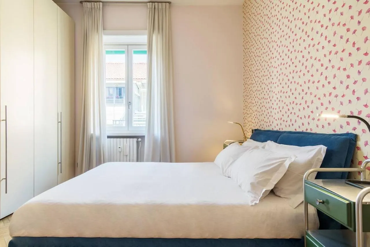 Apartment Colored And Spacious Flat Close To Navigli By Easylife Milan