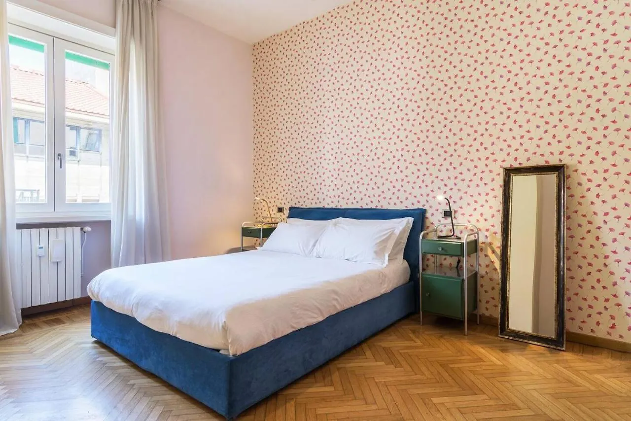 Colored And Spacious Flat Close To Navigli By Easylife Milan Italy